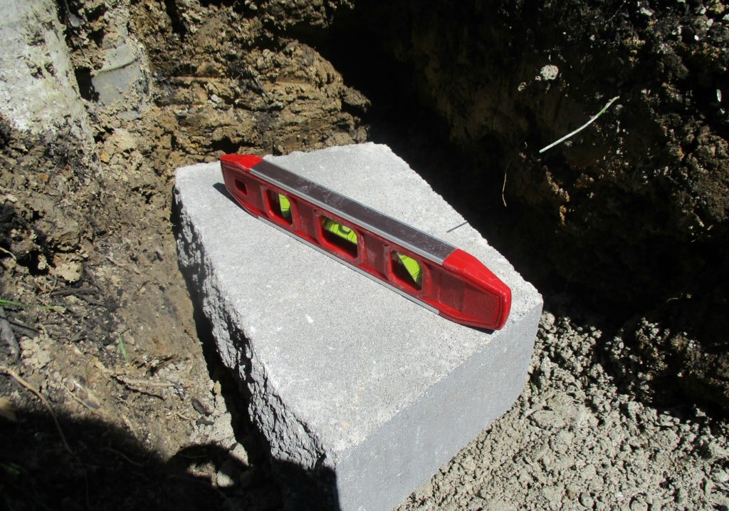 level each concrete block