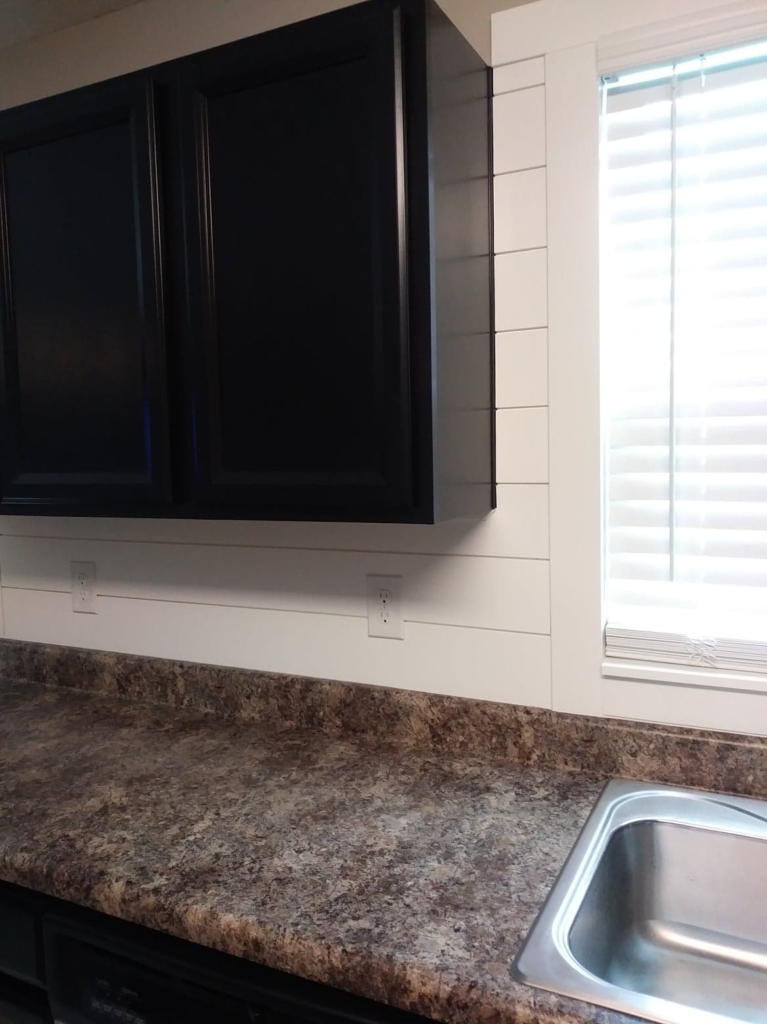 kitchen shiplap backsplash