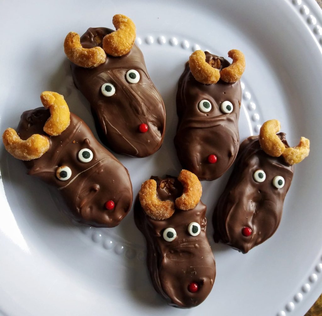 holiday decorated reindeer cookies