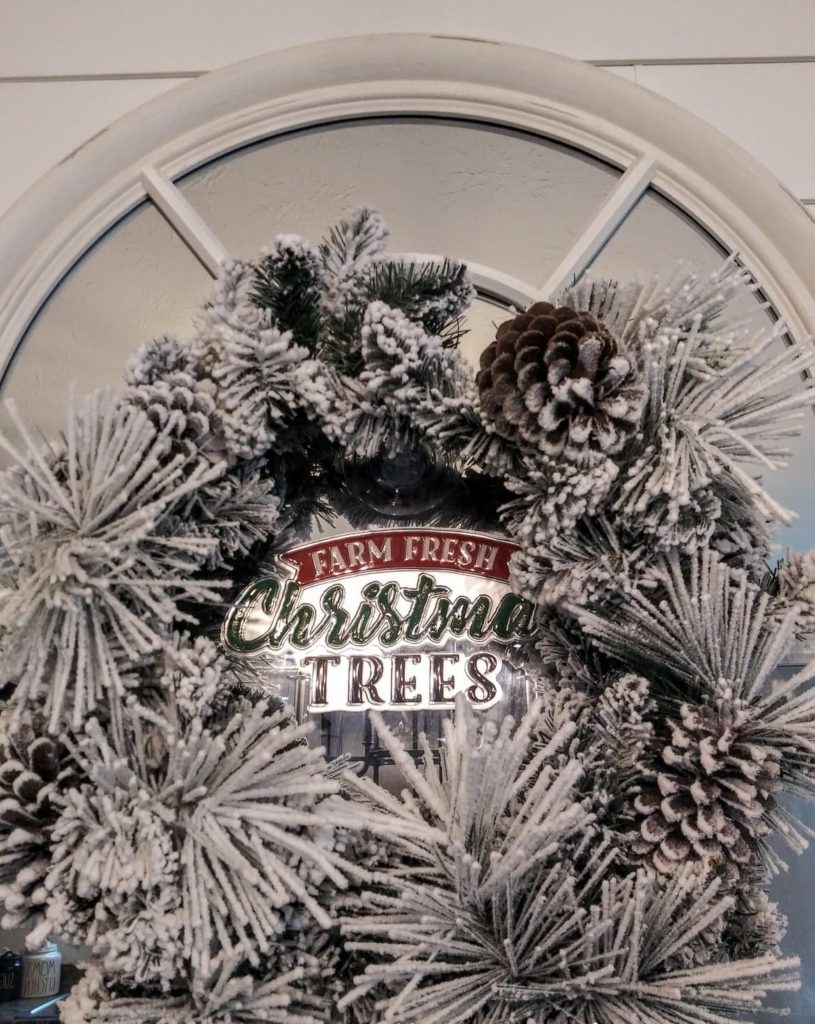 decorate a farmhouse mirror for christmas