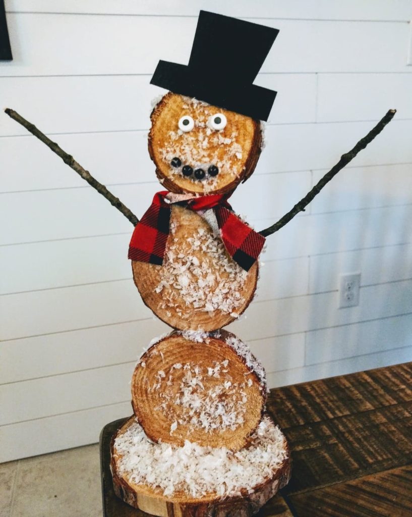 wood slice snowman craft