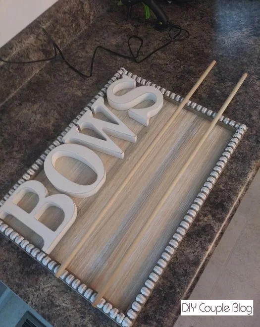 easy DIY headband holder that's great storage for headbands and bows and helps you organize
