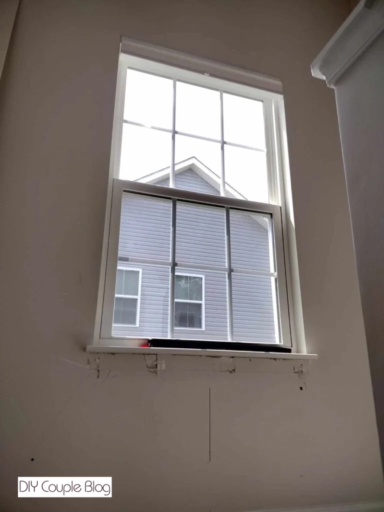 photo once the bottom window trim was removed