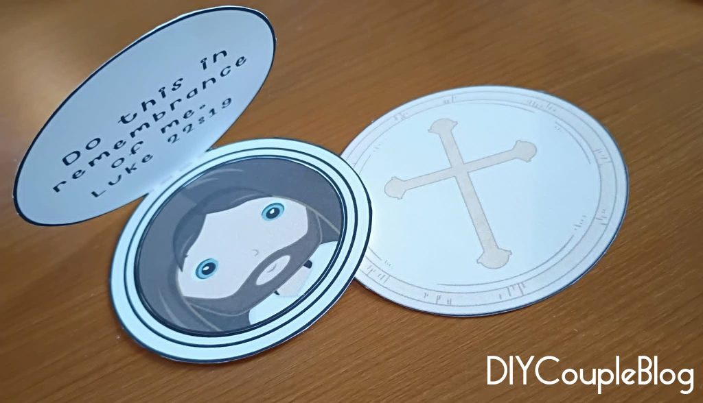folding communion craft images down on the dotted lines to make a host open and close to reveal Jesus in the sacrament of holy communion. 