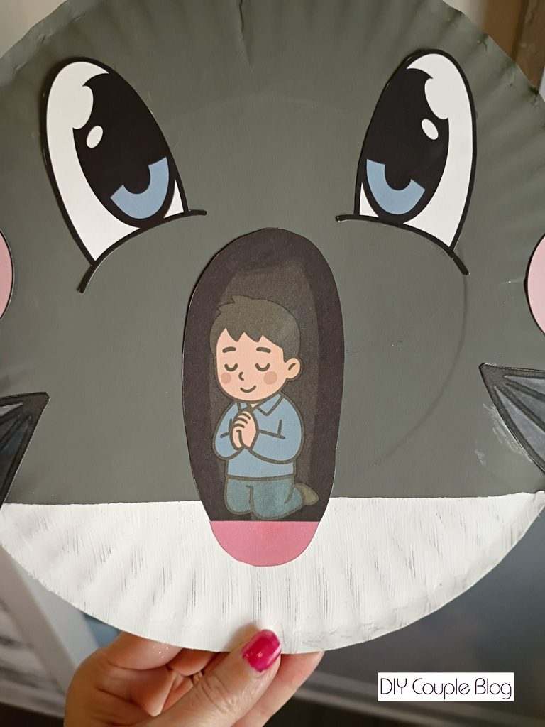 closeup of Jonah praying in the whale mouth
